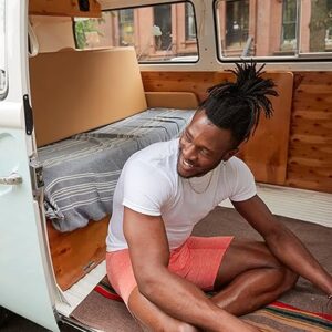 Hanes Men's Undershirt Packs, Stay-Tucked Soft Cotton Undershirts, Best Undershirts for Men, White/Black/Asstd Multipacks