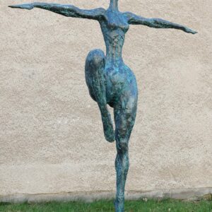 Kunst & Ambiente - XXL Garden Bronze Sculpture - Dancing Queen - Signed Martin Klein - Statues for Sale - Decorative Figurine - Figure - Home Decor